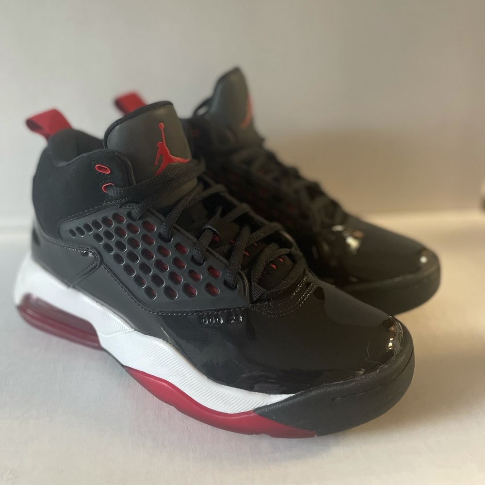 Youth 5y Jordan Maxim 200 Gym Shoes